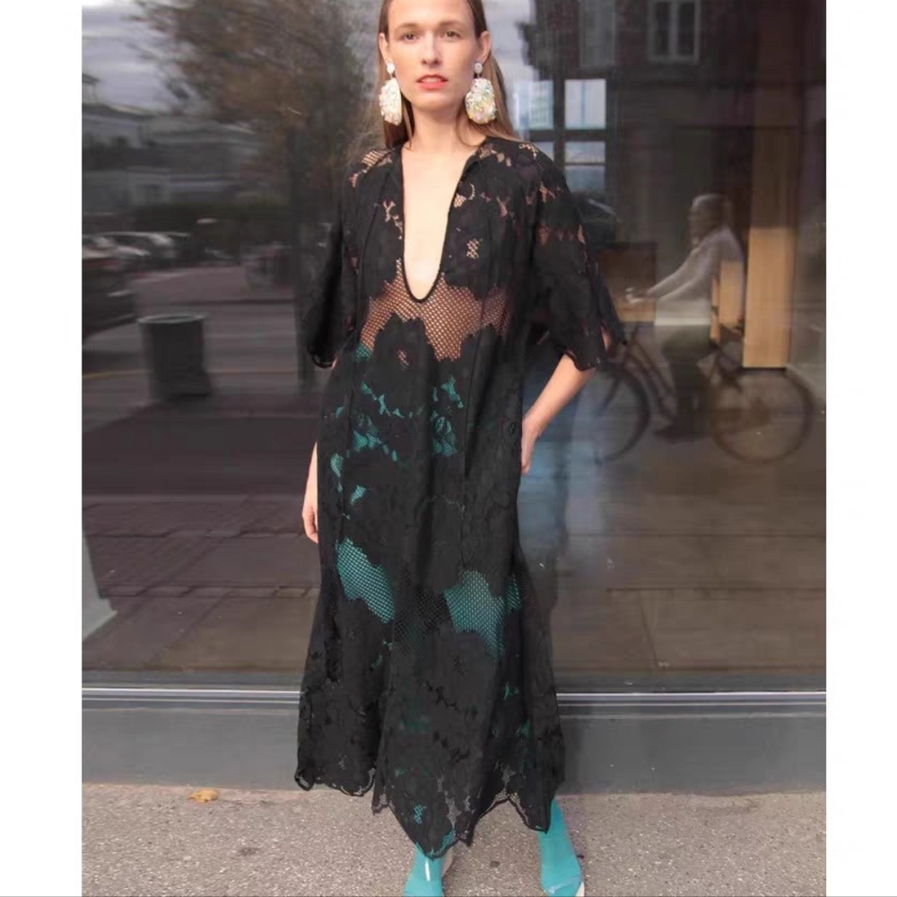 Mr. Larkin Lola Dress In Black